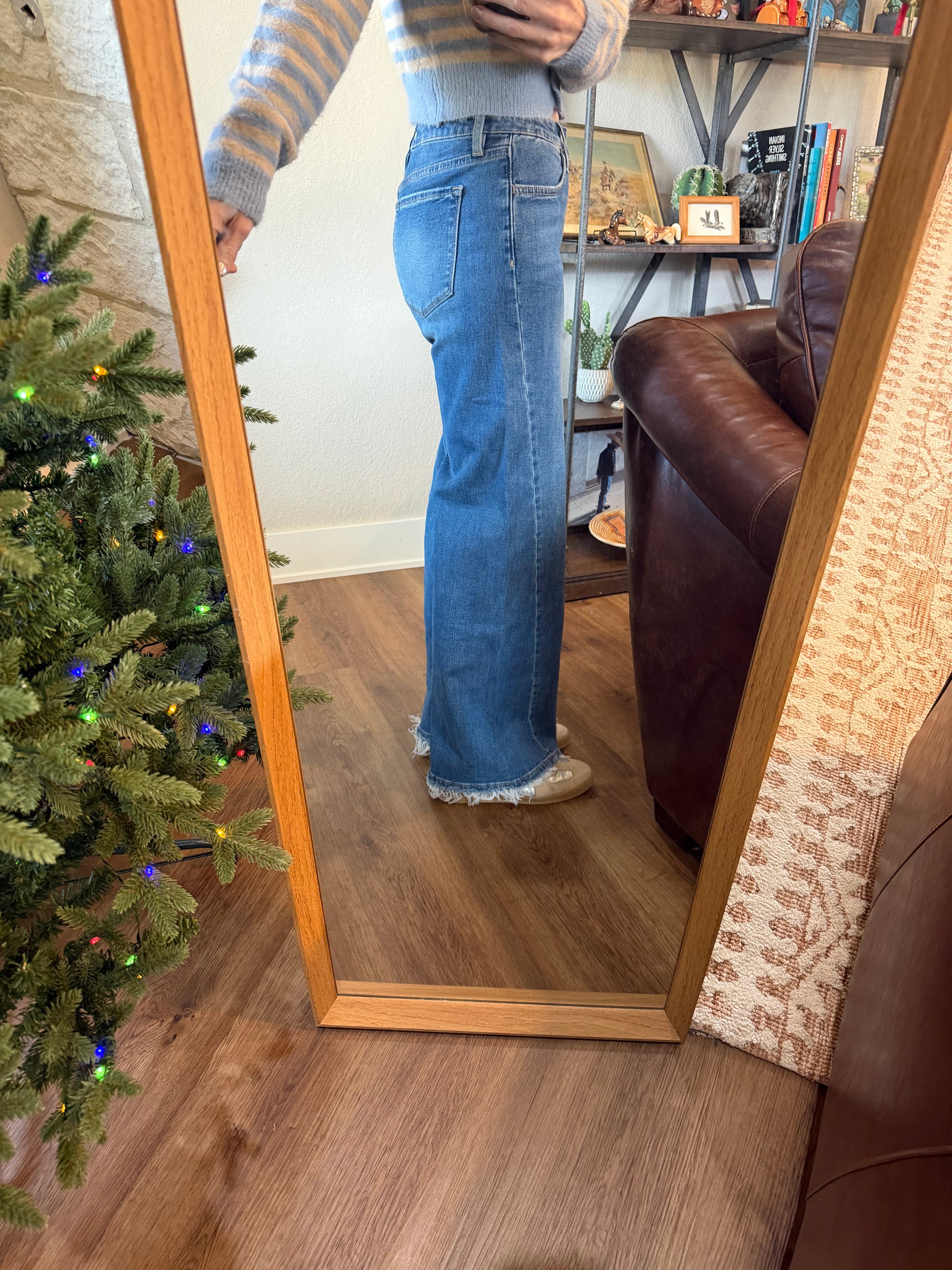 Trailrunner Wide Leg Jeans