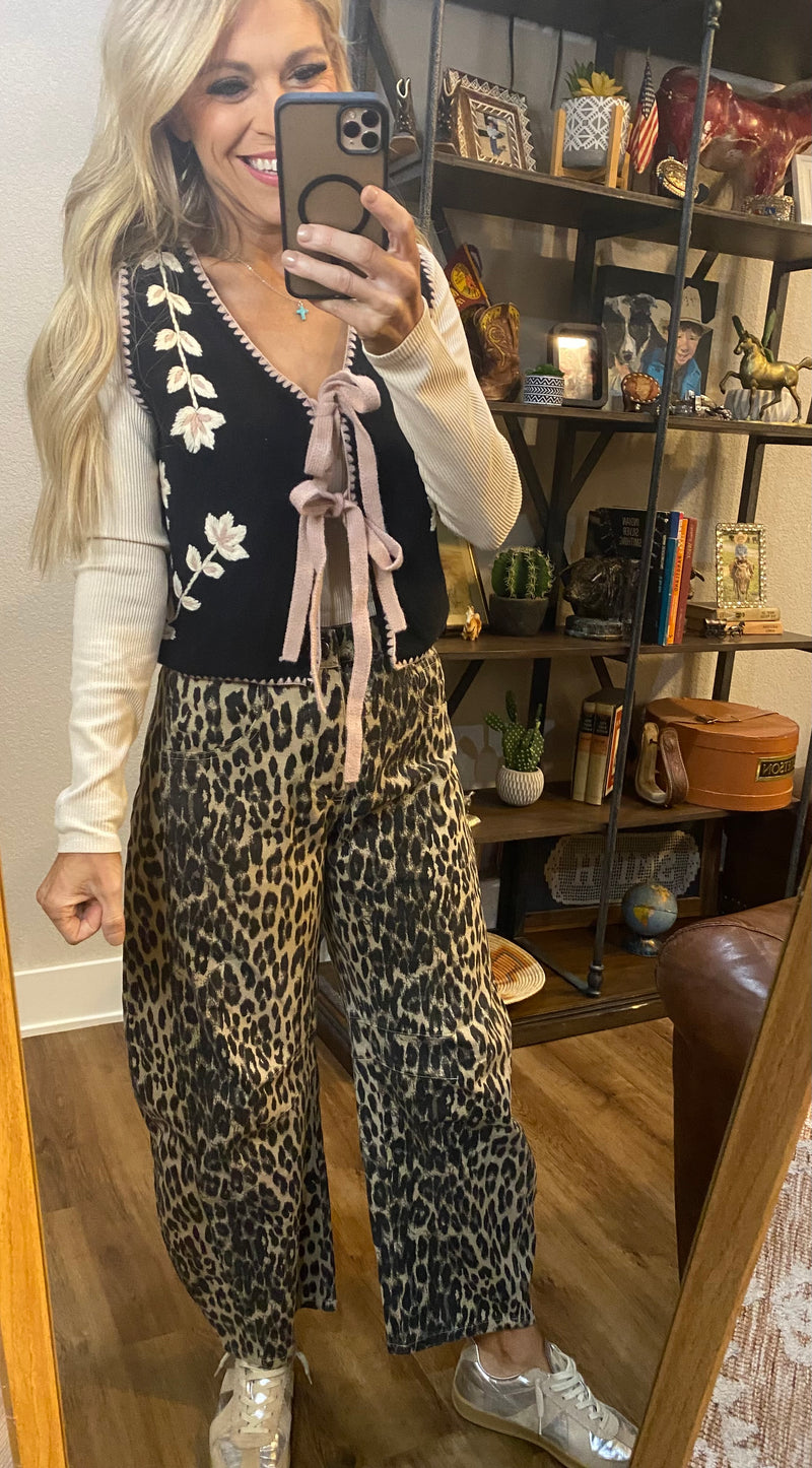Flower sweater vest