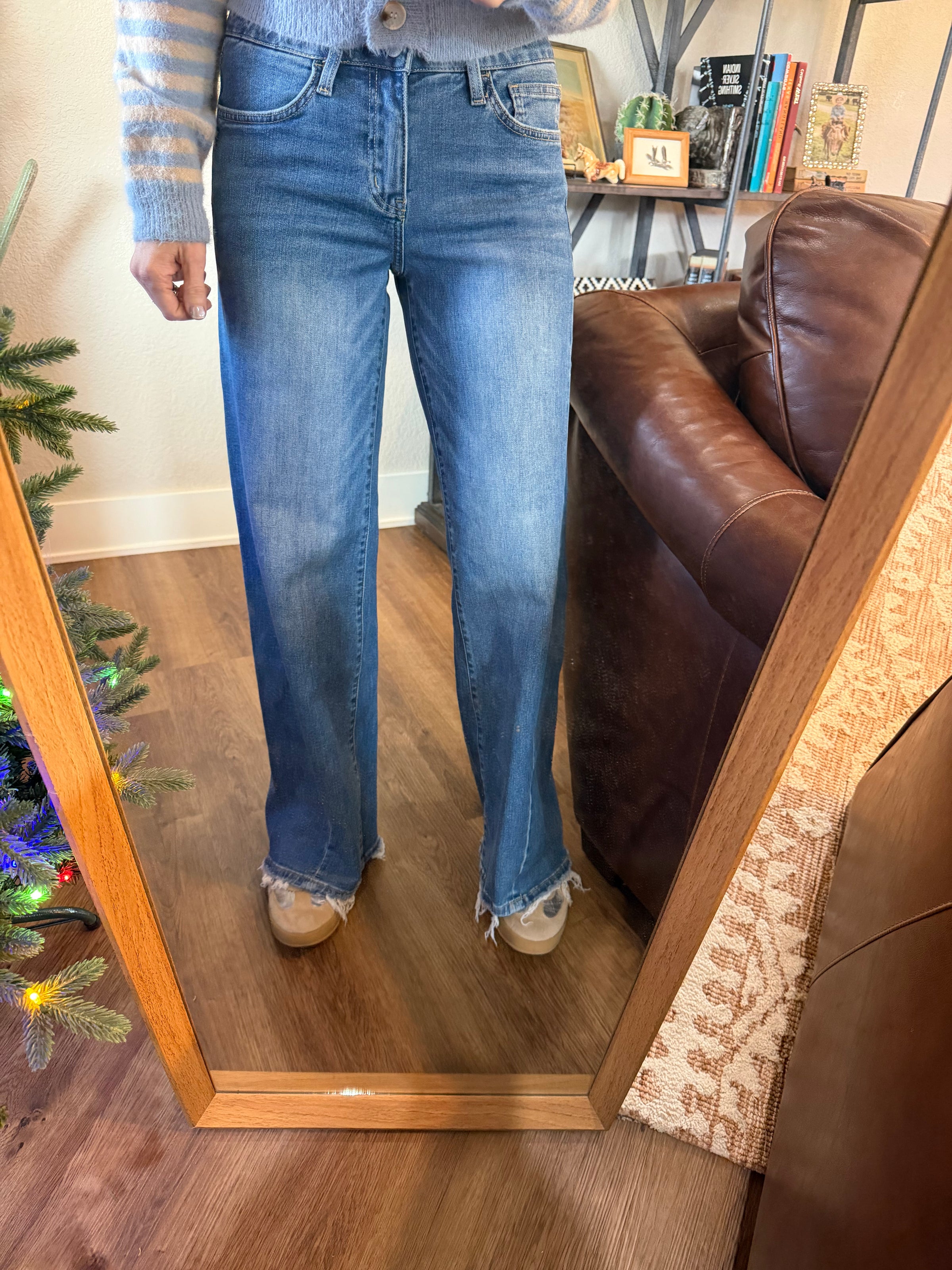 Trailrunner Wide Leg Jeans