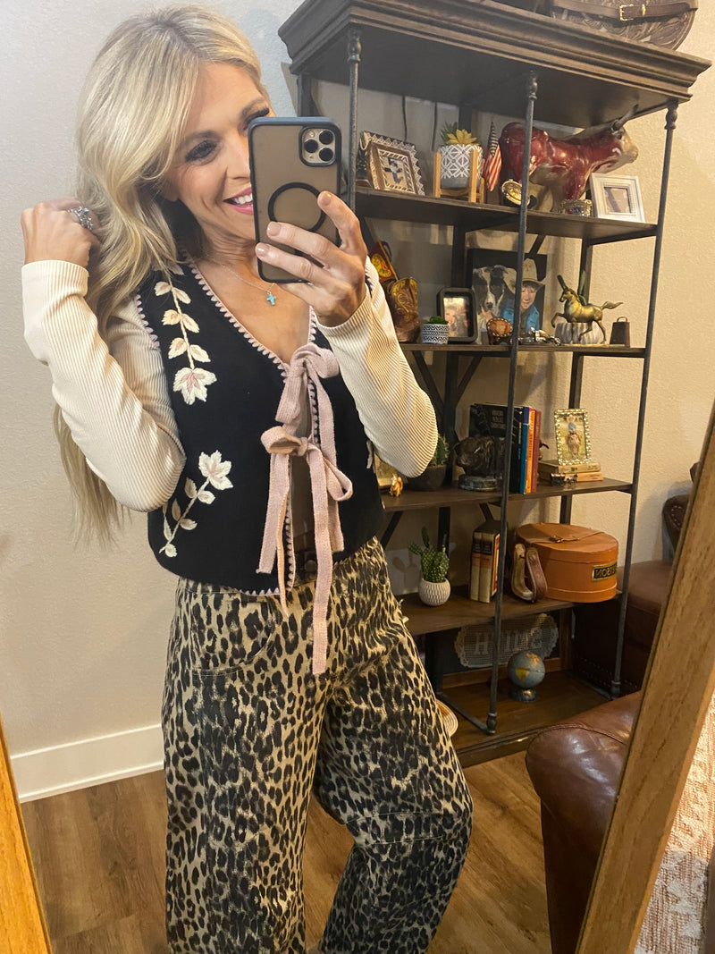 Flower sweater vest